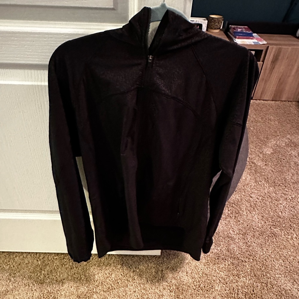 Windbreaker hooded jacket